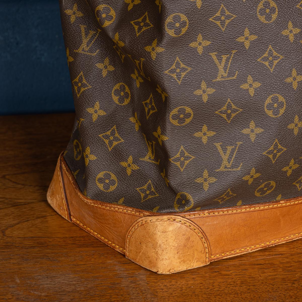 Louis Vuitton Steamer 35 Tasche aus Segeltuch mit Monogramm aus dem 20. Jahrhundert, hergestellt in Frankreich im Angebot 8