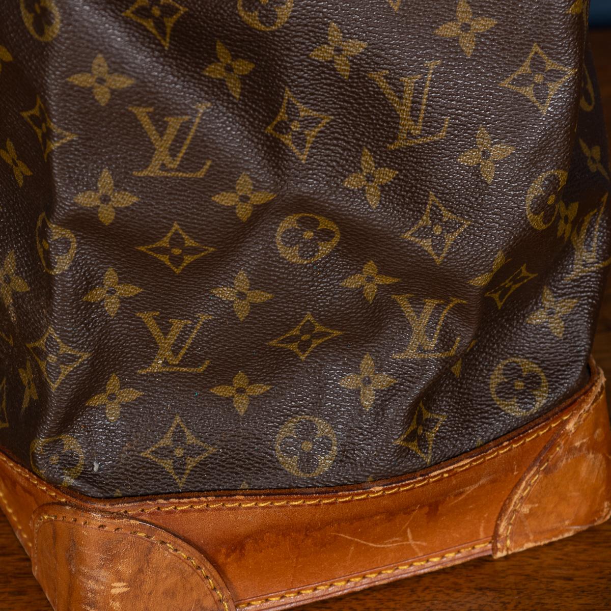Louis Vuitton Steamer 35 Tasche aus Segeltuch mit Monogramm aus dem 20. Jahrhundert, hergestellt in Frankreich im Angebot 11