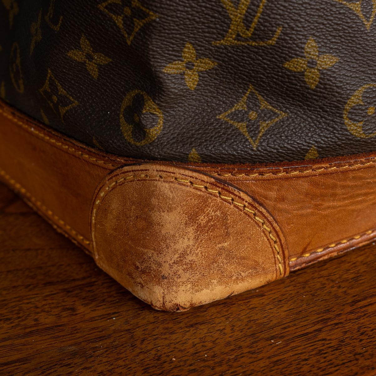 Louis Vuitton Steamer 35 Tasche aus Segeltuch mit Monogramm aus dem 20. Jahrhundert, hergestellt in Frankreich im Angebot 12