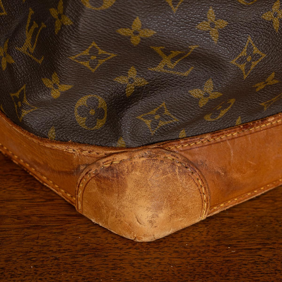 Louis Vuitton Steamer 35 Tasche aus Segeltuch mit Monogramm aus dem 20. Jahrhundert, hergestellt in Frankreich im Angebot 14
