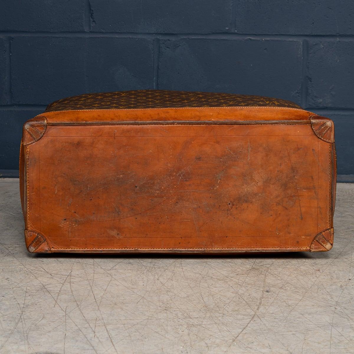 Brass 20th Century Louis Vuitton Steamer 65 Bag In Monogram Canvas, Made In France For Sale