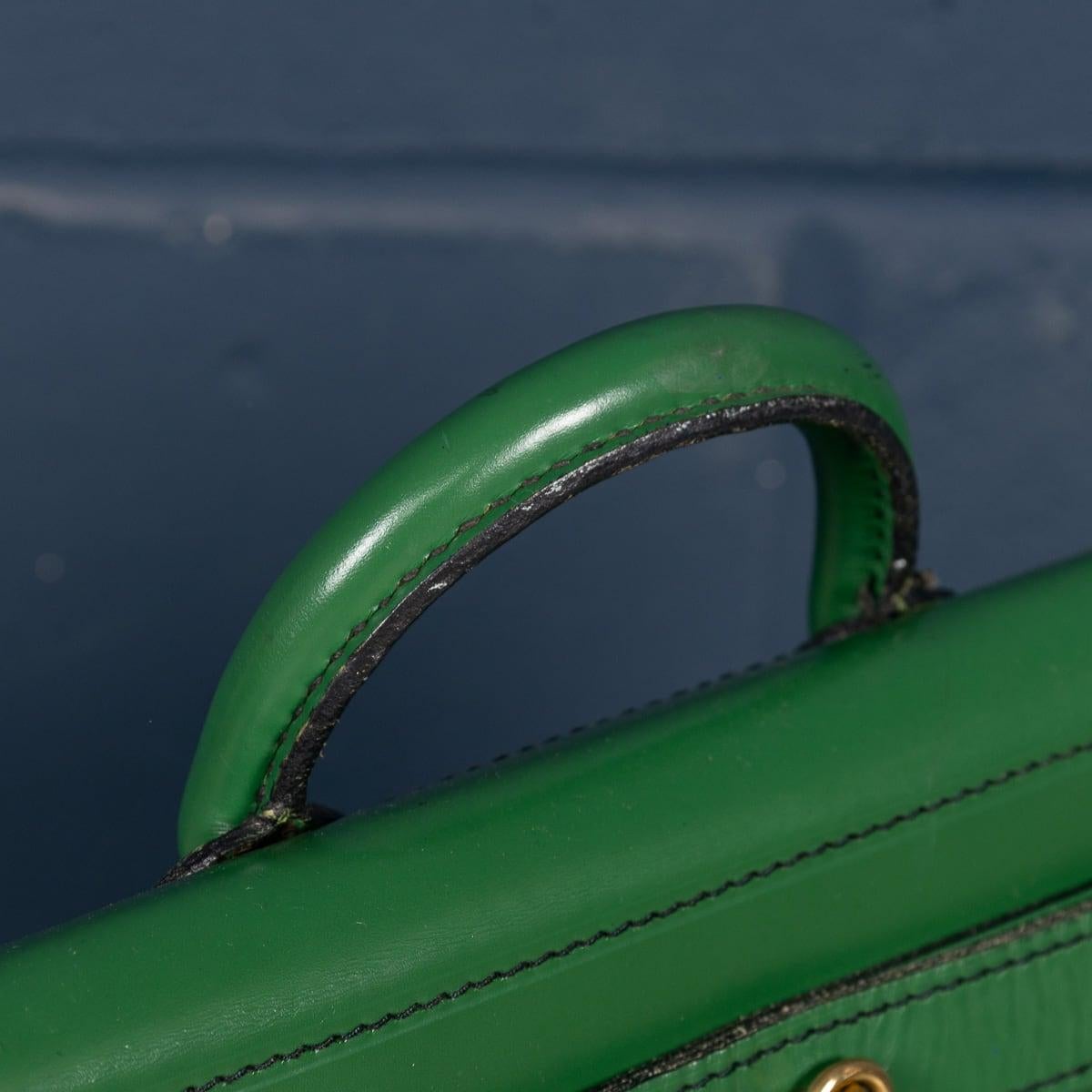 20th Century Louis Vuitton Steamer Bag In Rolex Green Epi Leather Canvas, France 4