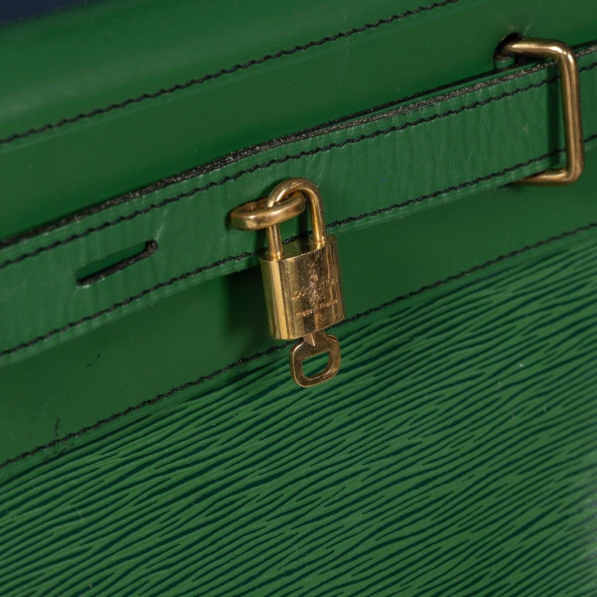 20th Century Louis Vuitton Steamer Bag In Rolex Green Epi Leather Canvas, France 6