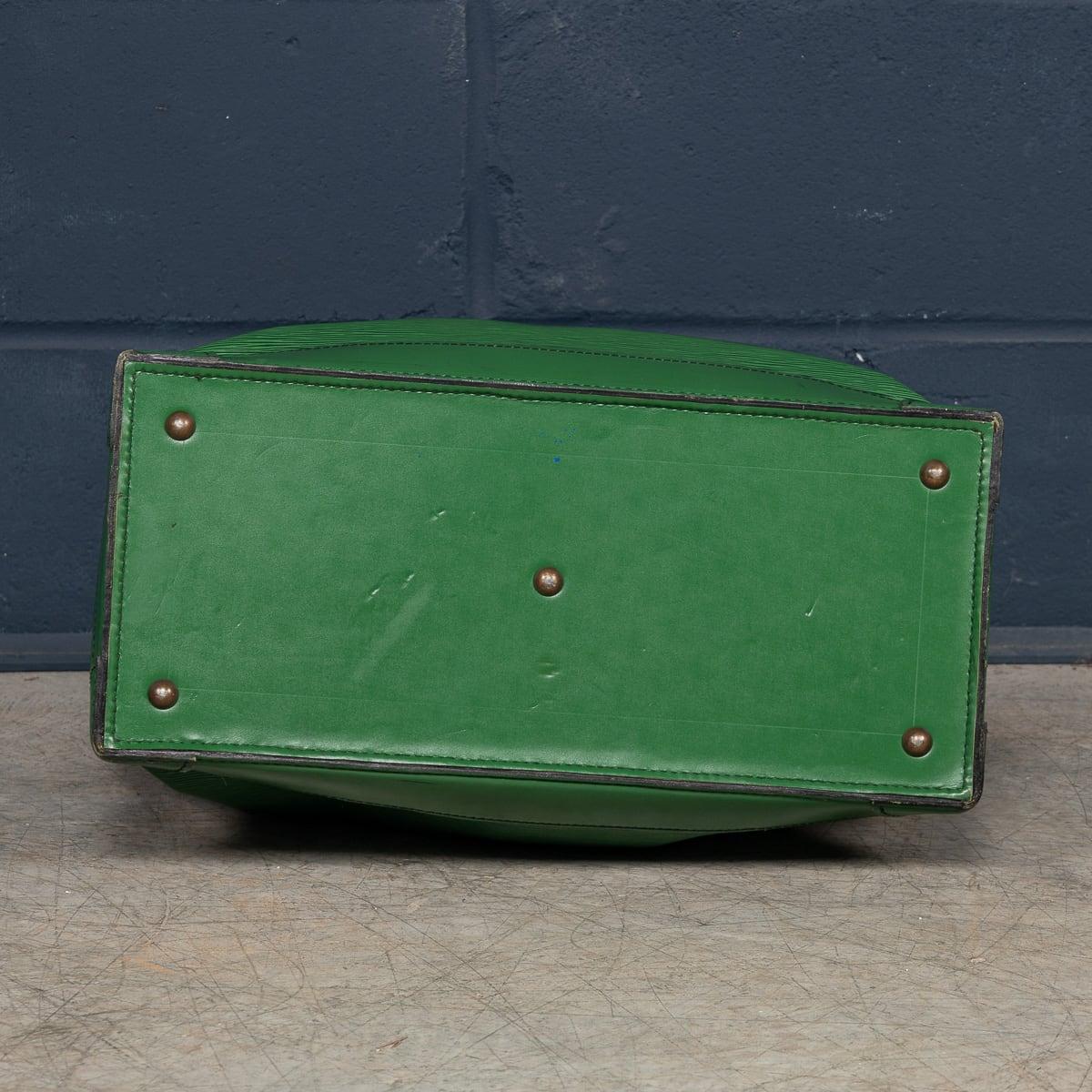 20th Century Louis Vuitton Steamer Bag In Rolex Green Epi Leather Canvas, France 1