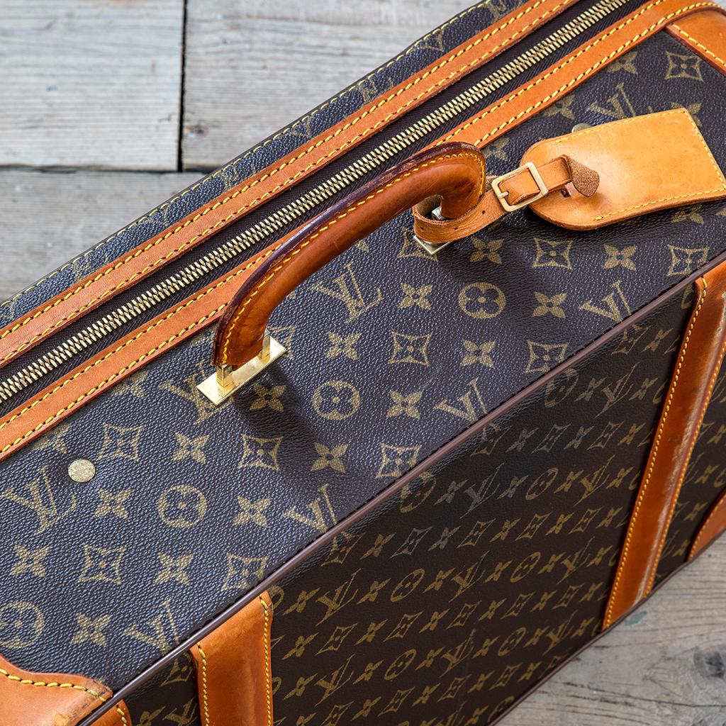 20th Century Louis Vuitton Suitcase Classic Monogram Canvas '60s For Sale  at 1stDibs