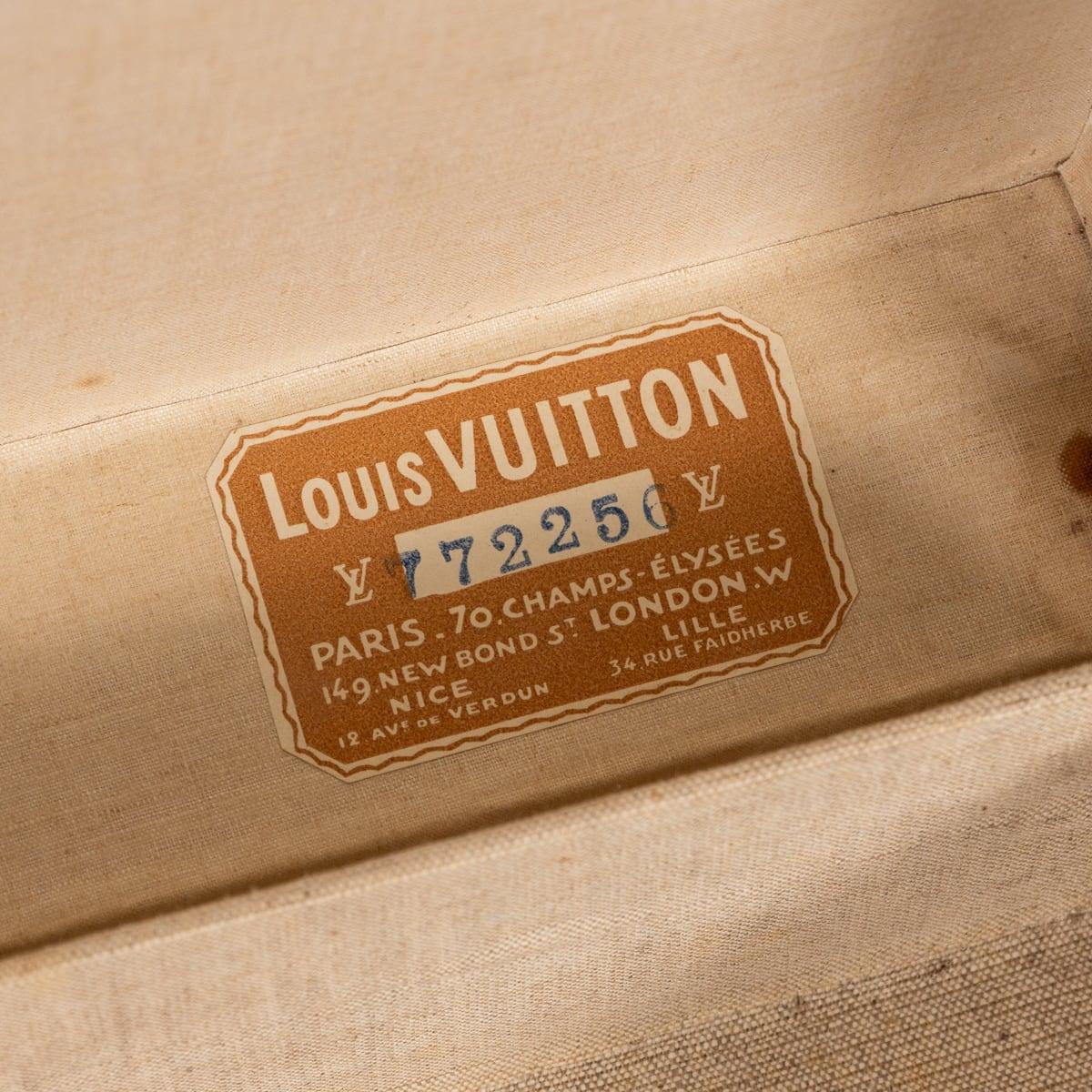 20th Century Louis Vuitton Suitcase In Monogram Canvas, France c.1940 7