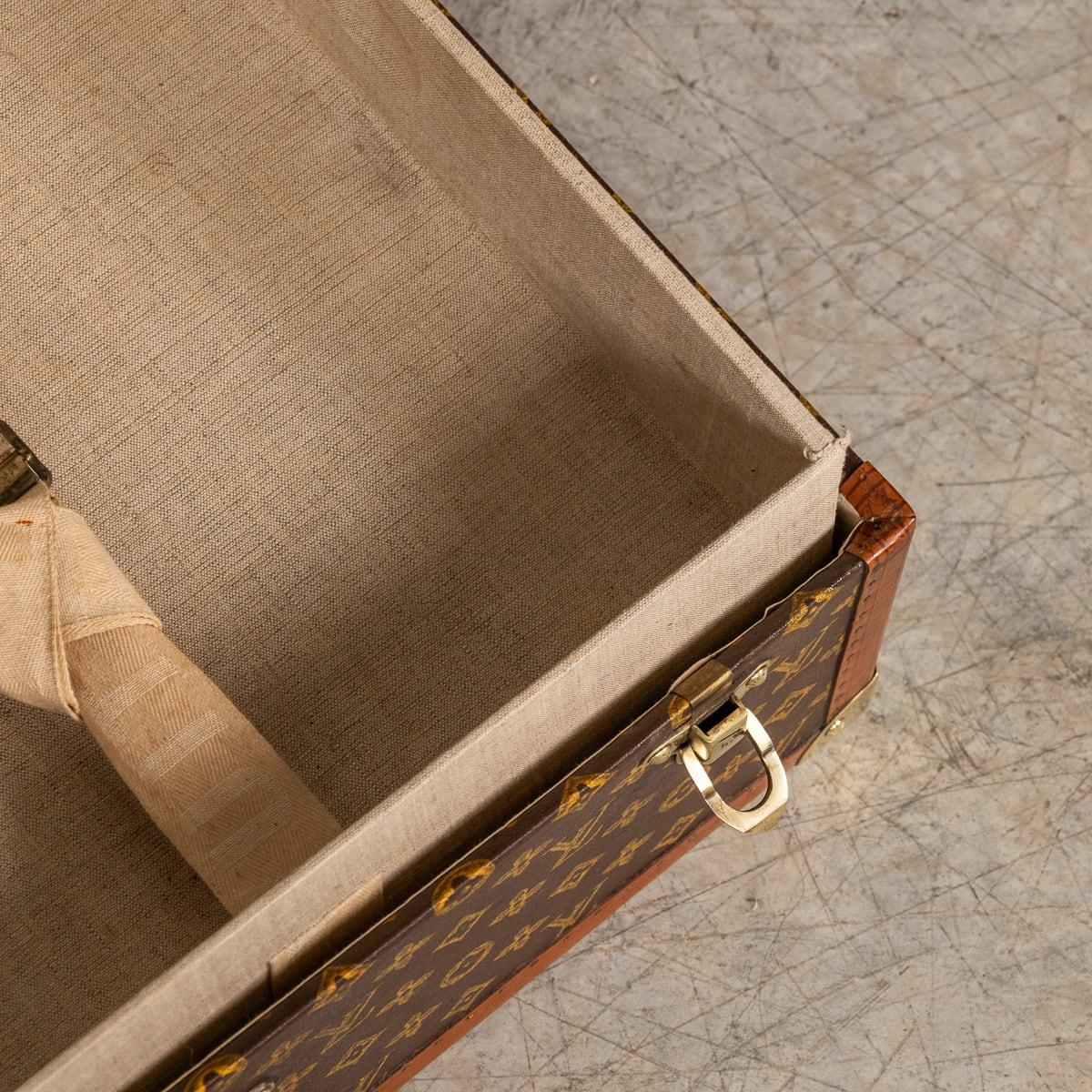 20th Century Louis Vuitton Suitcase In Monogram Canvas, France c.1940 14