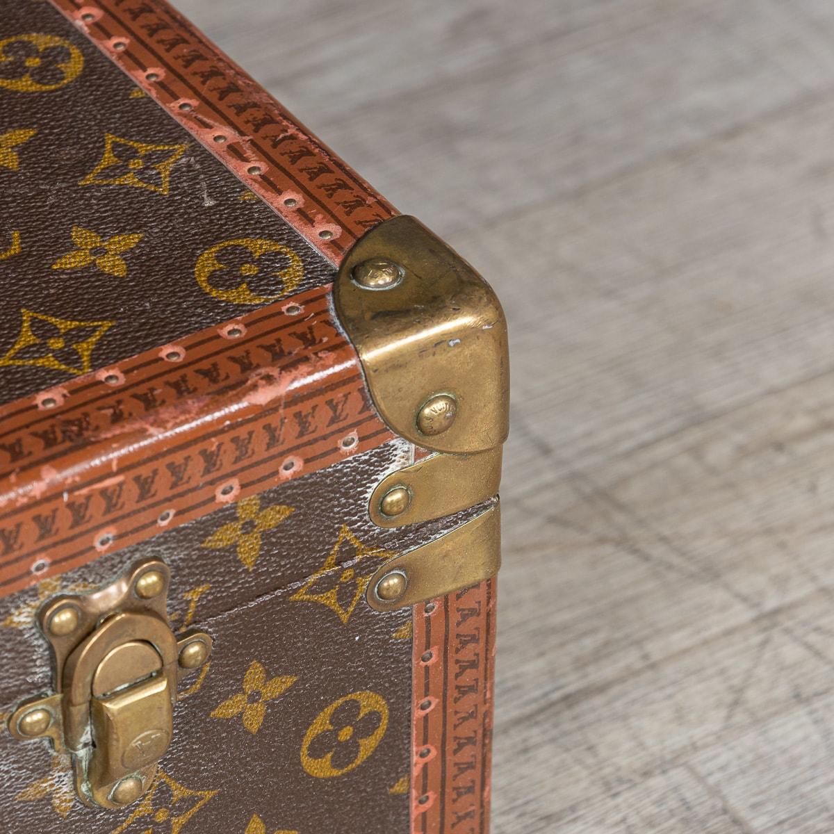 20th Century Louis Vuitton Suitcase In Monogram Canvas, France c.1970 For Sale 9