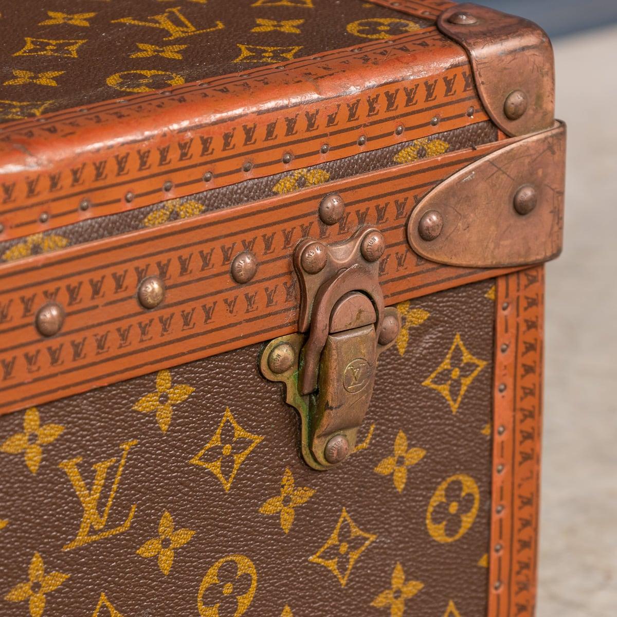 20th Century Louis Vuitton Suitcase In Monogram Canvas, France c.1970 10