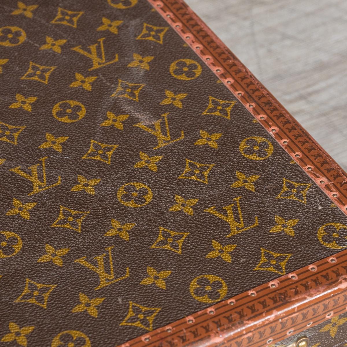 Valigia Louis Vuitton del XX secolo in tela Monogram, Francia c.1970 in vendita 10