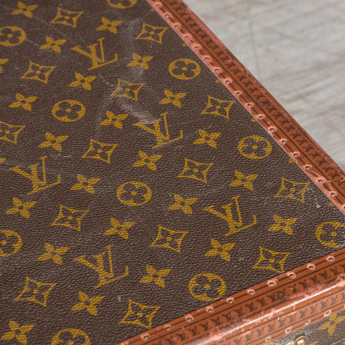 Louis Vuitton-Koffer des 20. Jahrhunderts mit Monogramm aus Segeltuch, Frankreich ca. 1970 im Angebot 10