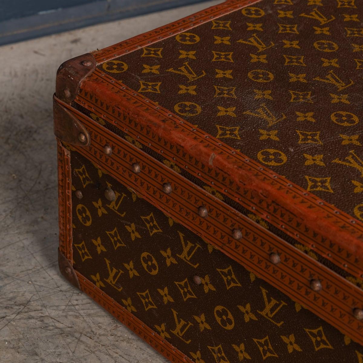Valise Louis Vuitton du 20ème siècle en toile monogrammée, France vers 1970 en vente 10