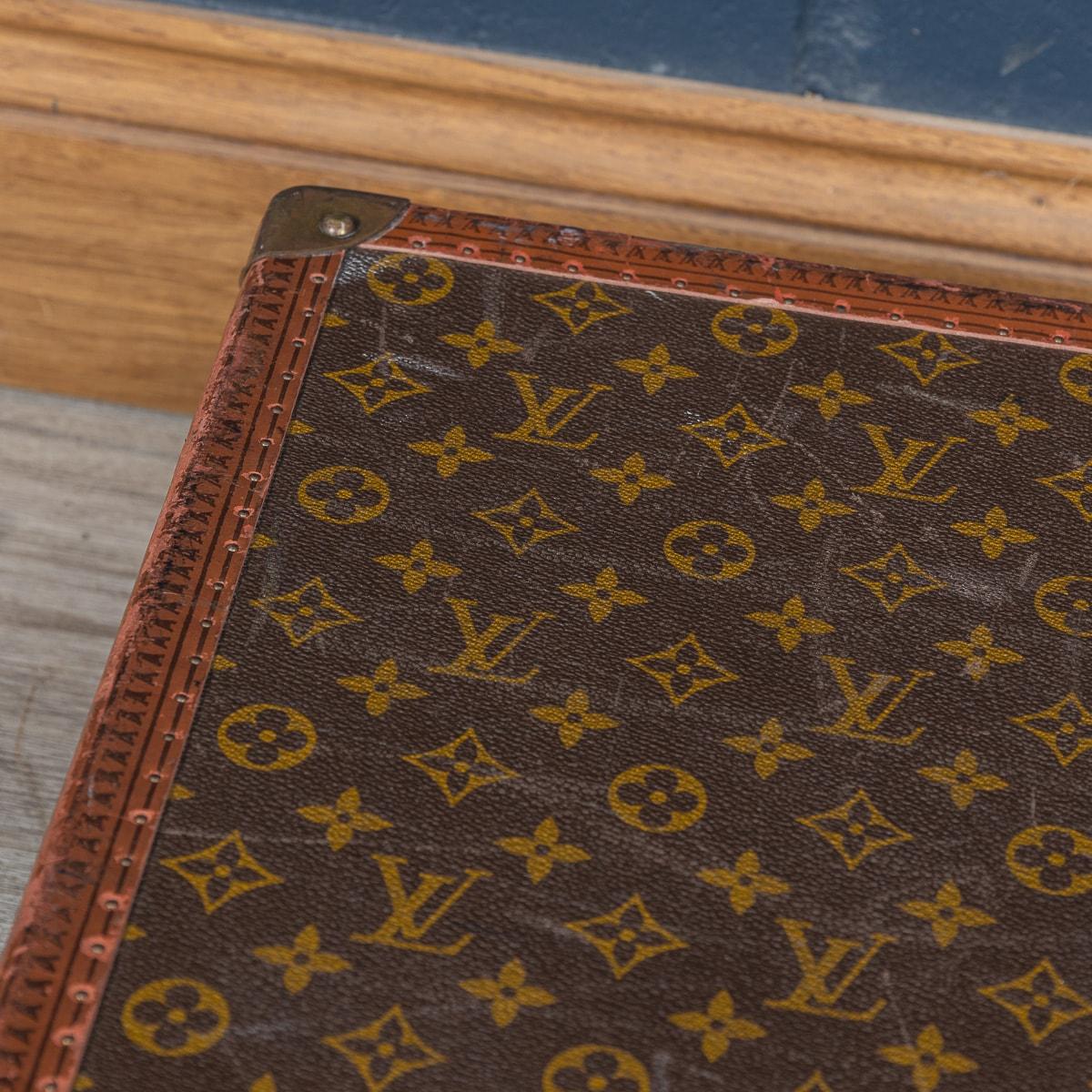 Louis Vuitton-Koffer des 20. Jahrhunderts mit Monogramm aus Segeltuch, Frankreich ca. 1970 im Angebot 12