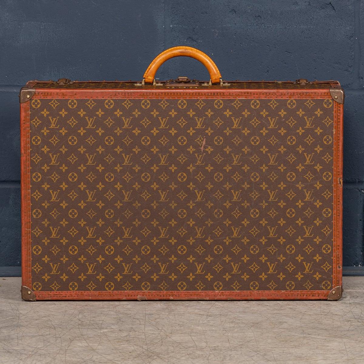 Laiton Valise Louis Vuitton du 20ème siècle en toile monogrammée, France vers 1970 en vente