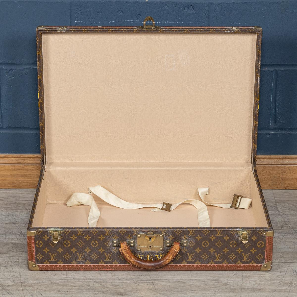 Louis Vuitton-Koffer des 20. Jahrhunderts mit Monogramm aus Segeltuch, Frankreich ca. 1970 im Angebot 1