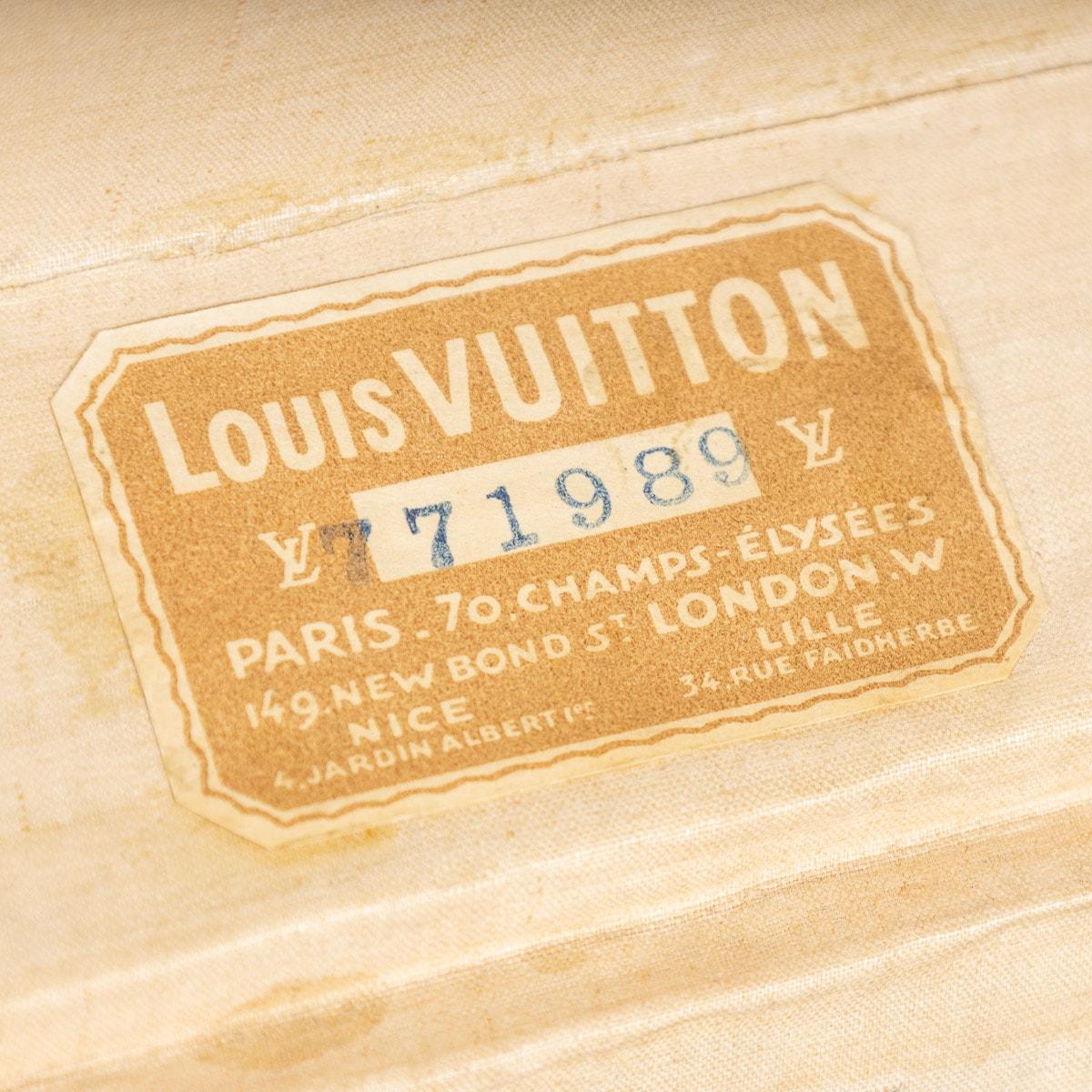 20th Century Louis Vuitton Suitcase in Monogram Canvas, Paris 6