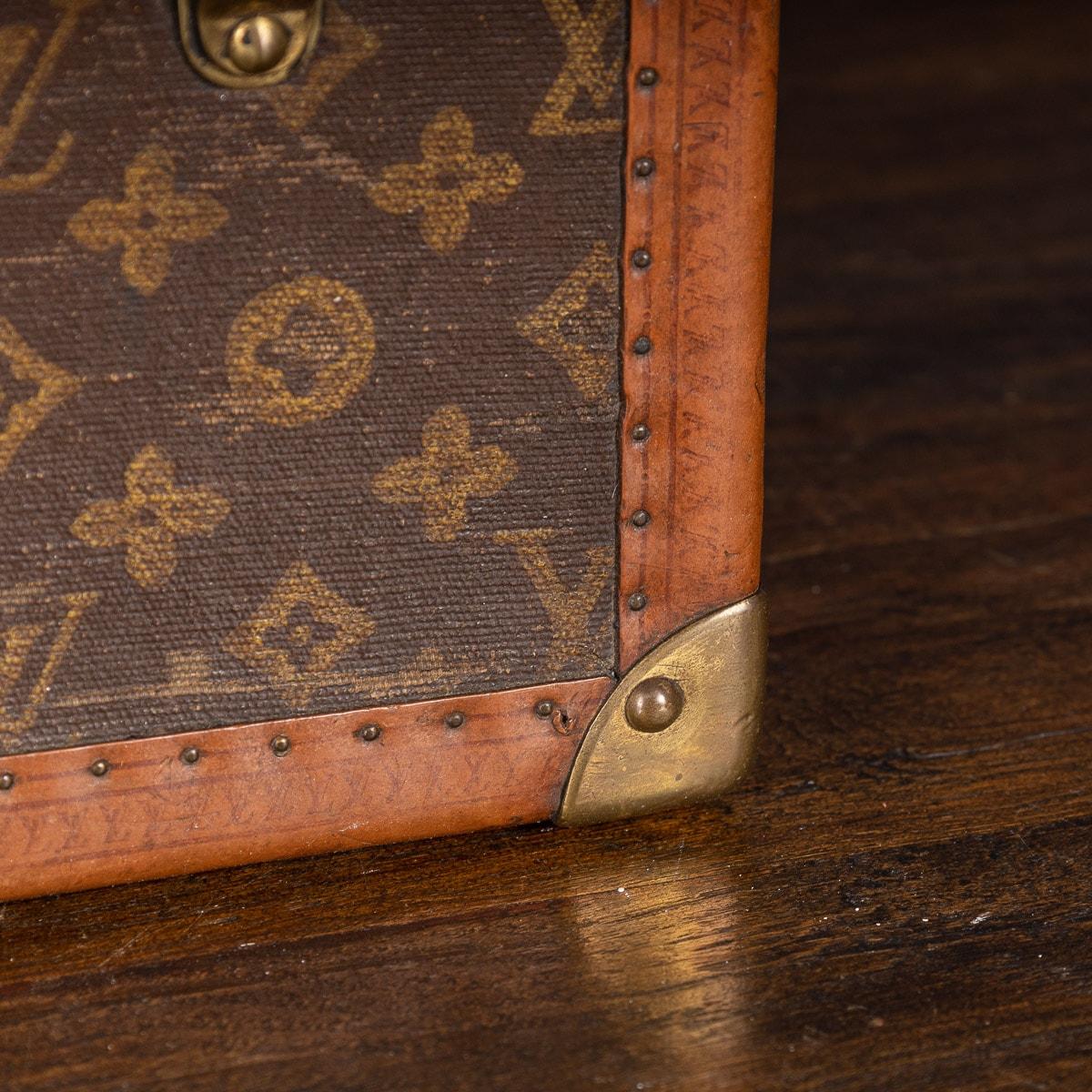 20th Century Louis Vuitton Suitcase In Monogram Canvas, Paris 15