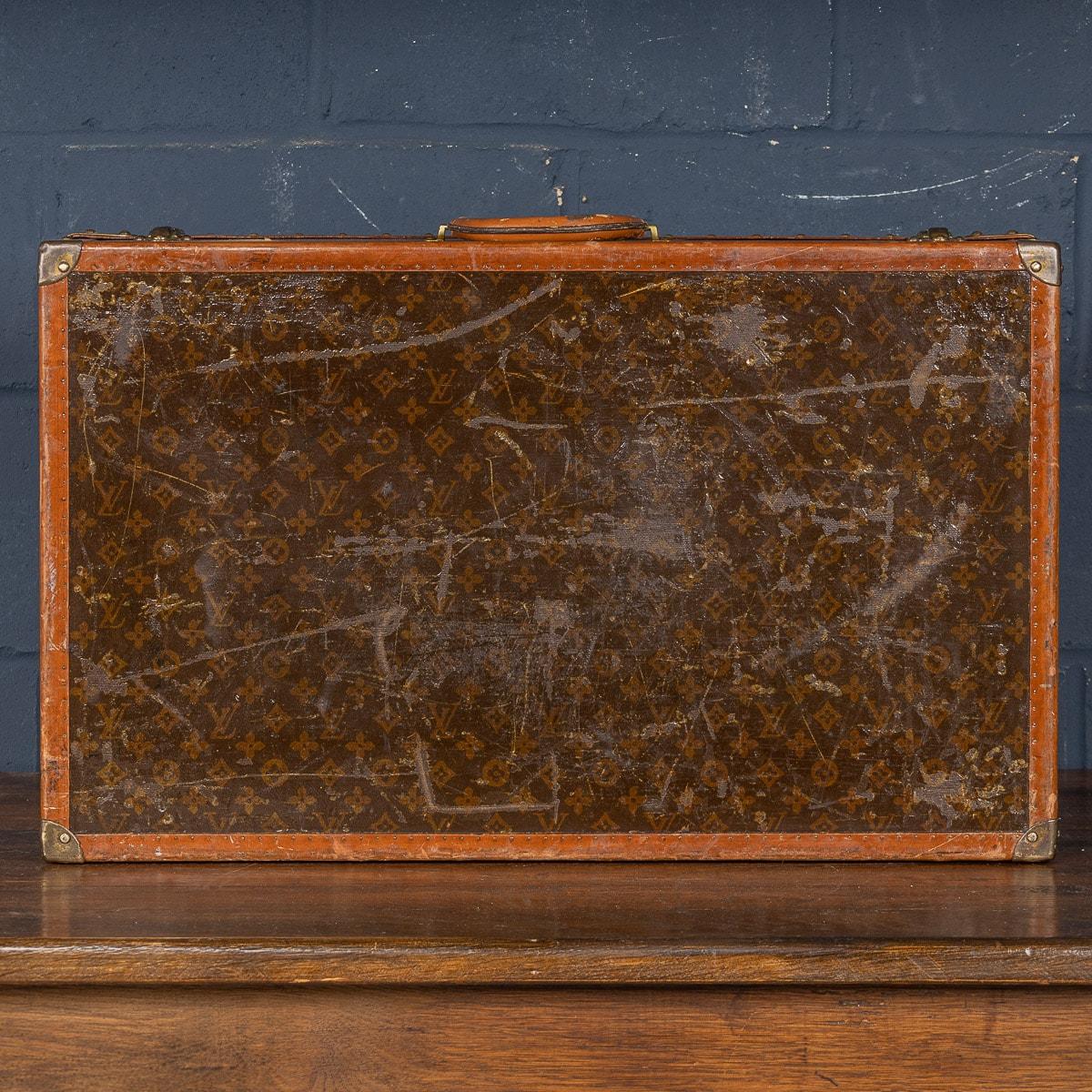 20th Century Louis Vuitton Suitcase In Monogram Canvas, Paris 2