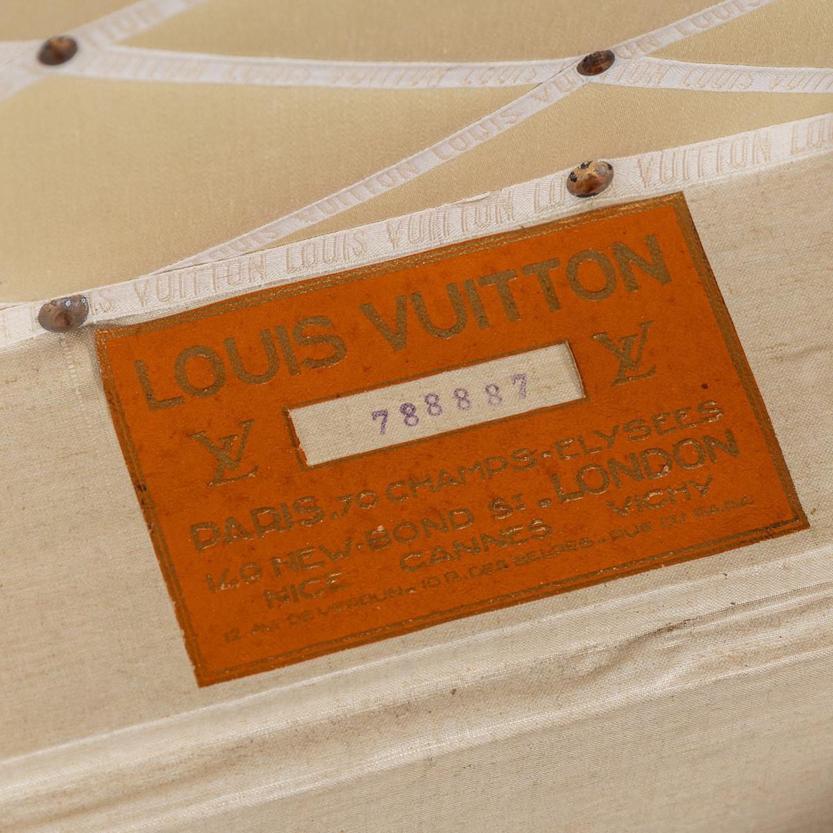 20th Century Louis Vuitton Trunk, France c.1930 For Sale 6