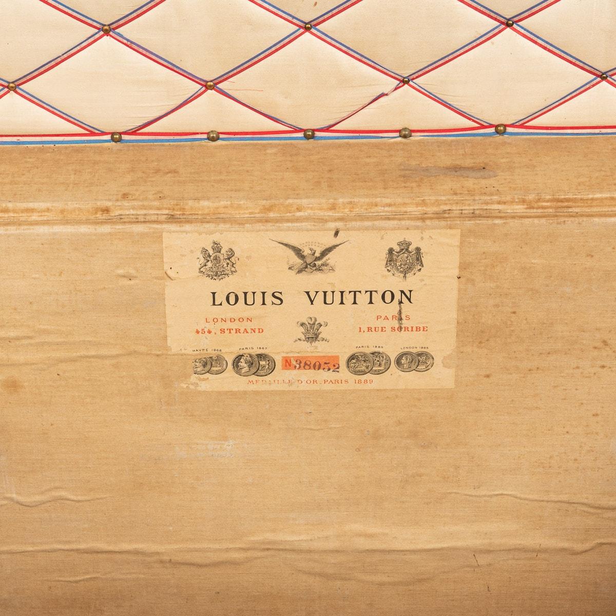 Louis Vuitton-Truhe des 20. Jahrhunderts aus Damier-Leinwand, Paris, um 1900 im Angebot 1