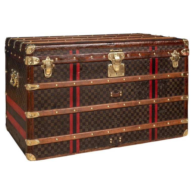 Louis Vuitton Clutch Limited Edition Trunk Chest Mini Pochette Extremely  Rare