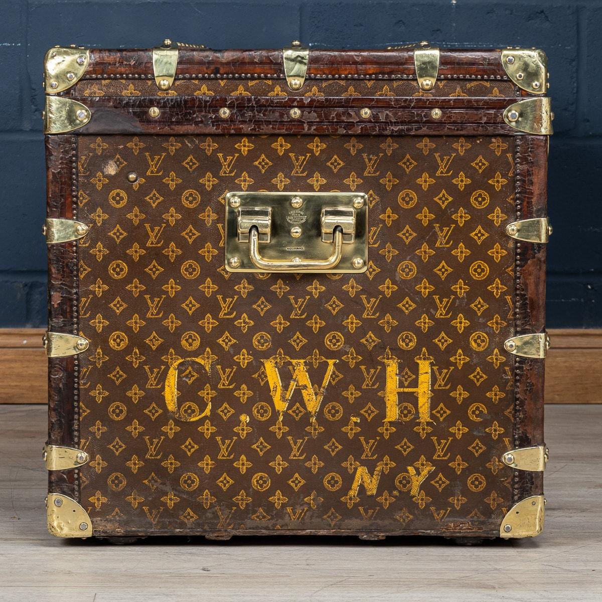 20th Century Louis Vuitton Trunk In Monogram Canvas, France c.1910 In Good Condition For Sale In Royal Tunbridge Wells, Kent