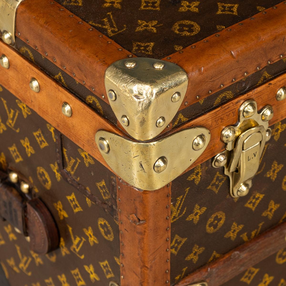Louis Vuitton-Koffer aus Monogramm-Leinwand des 20. Jahrhunderts, hergestellt in Frankreich um 1930 im Angebot 9