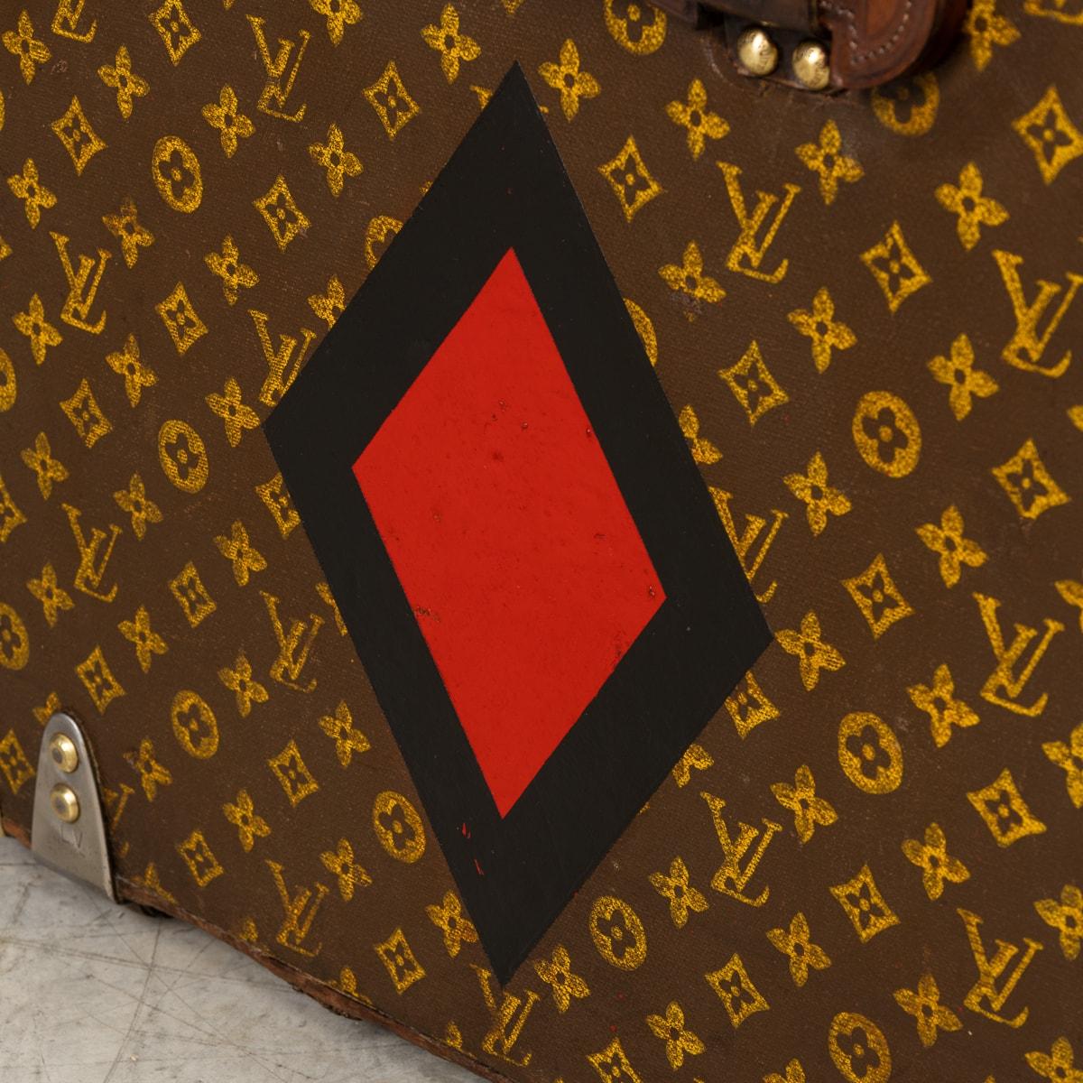 Louis Vuitton-Koffer aus Monogramm-Leinwand des 20. Jahrhunderts, hergestellt in Frankreich um 1930 im Angebot 11