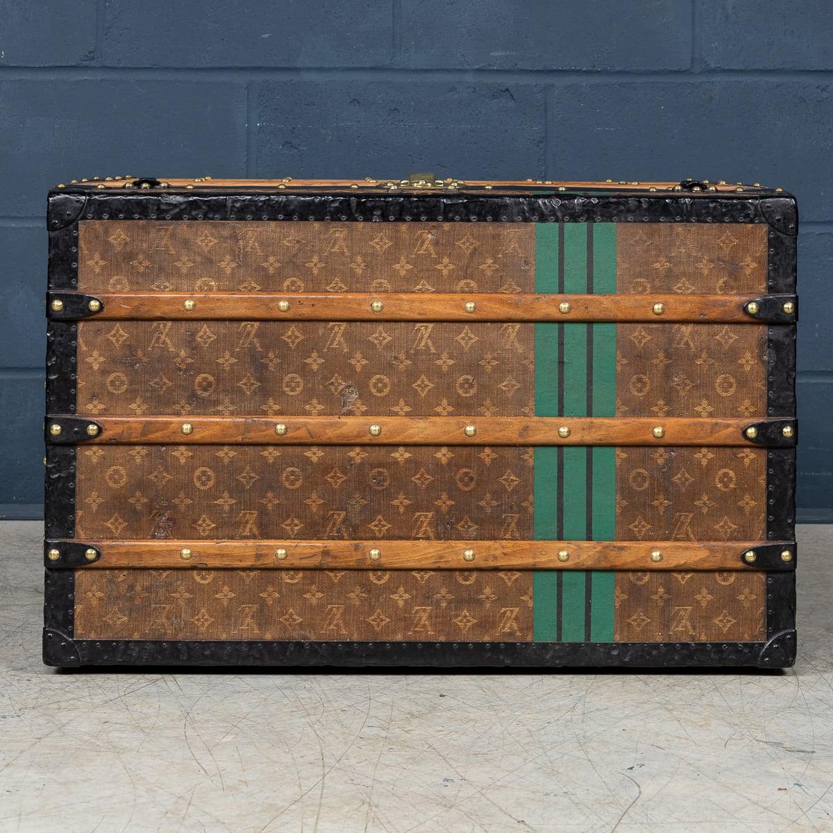 Baule Louis Vuitton del XX secolo in tela intrecciata, Francia, c.C. in vendita 3
