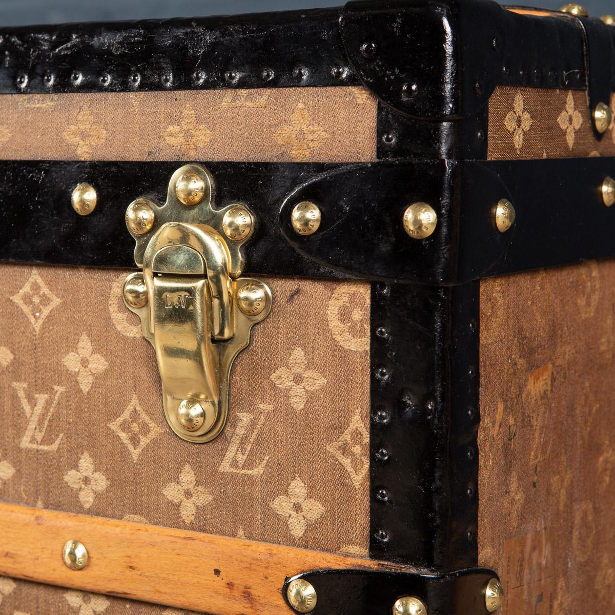 20th Century Louis Vuitton Trunk in Woven Canvas, Paris, с.1900 13