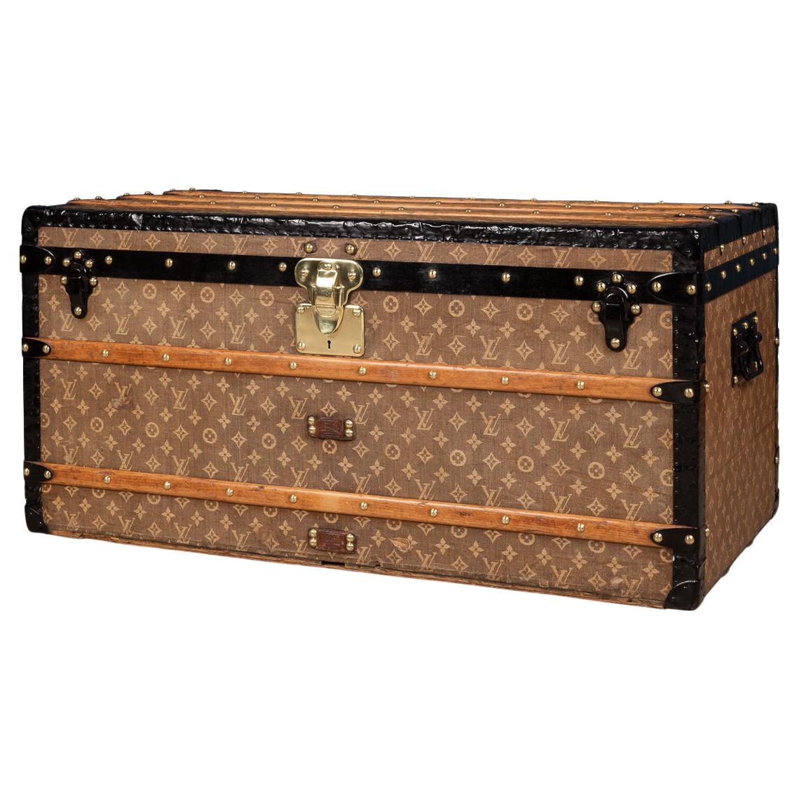 20th Century Louis Vuitton Trunk in Woven Canvas, Paris, c.1900