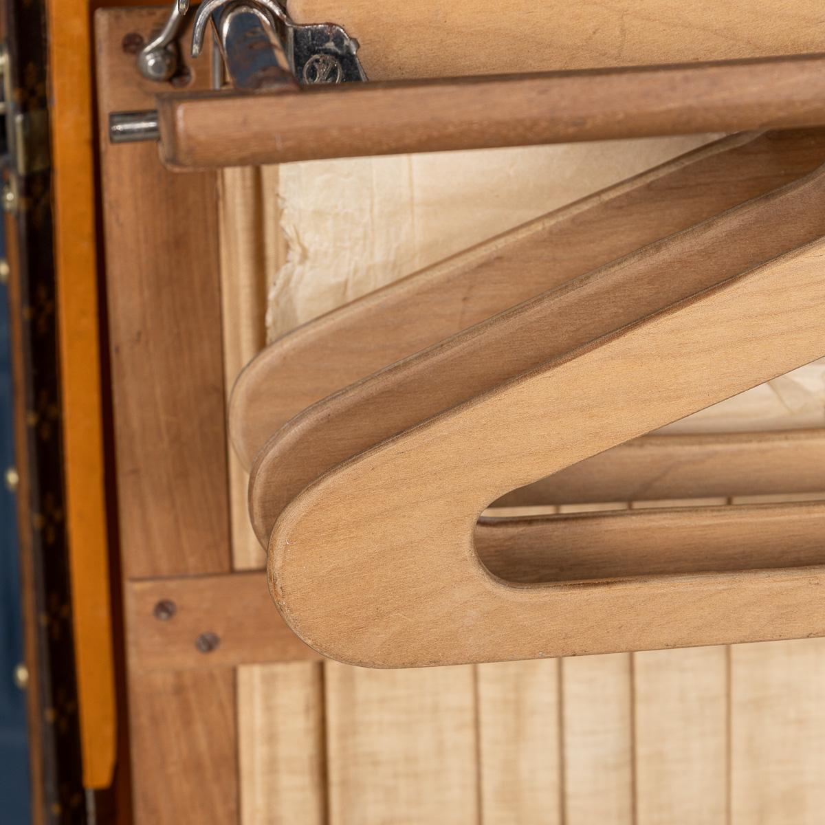 20th Century Louis Vuitton Wardrobe Trunk In Monogram Canvas, France c.1930 For Sale 6