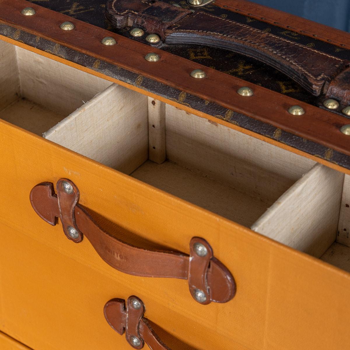 20th Century Louis Vuitton Wardrobe Trunk In Monogram Canvas, France c.1930 8