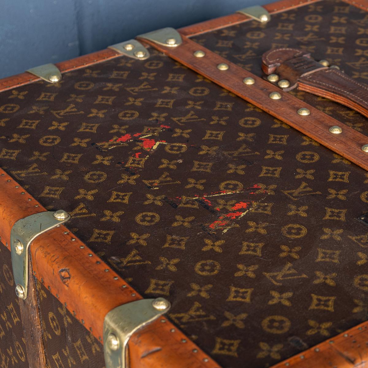 20th Century Louis Vuitton Wardrobe Trunk In Monogram Canvas, France c.1930 For Sale 13