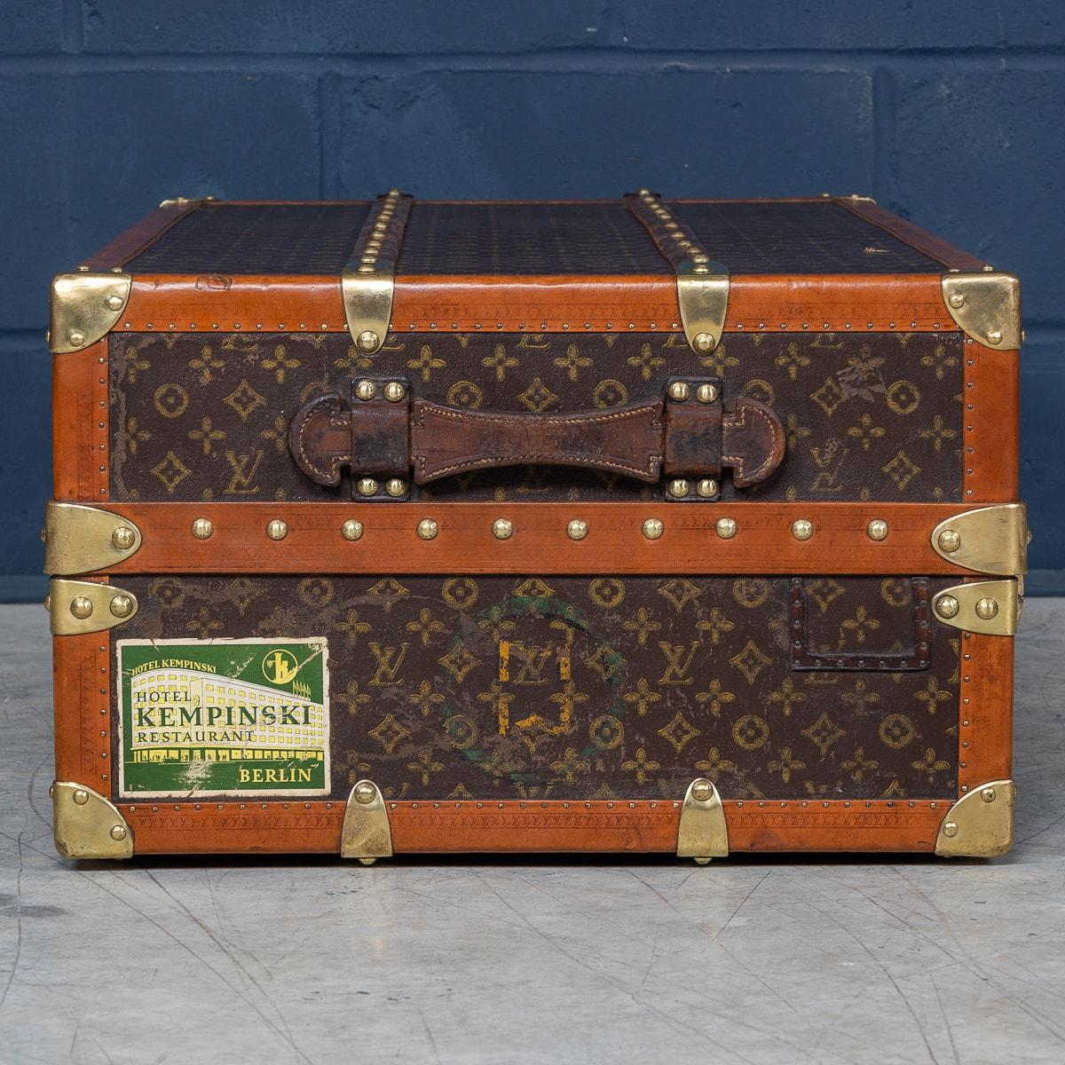 20th Century Louis Vuitton Wardrobe Trunk In Monogram Canvas, France c.1930 3