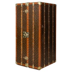 Baule guardaroba Louis Vuitton del XX secolo in tela Monogram, Francia, 1930 ca.