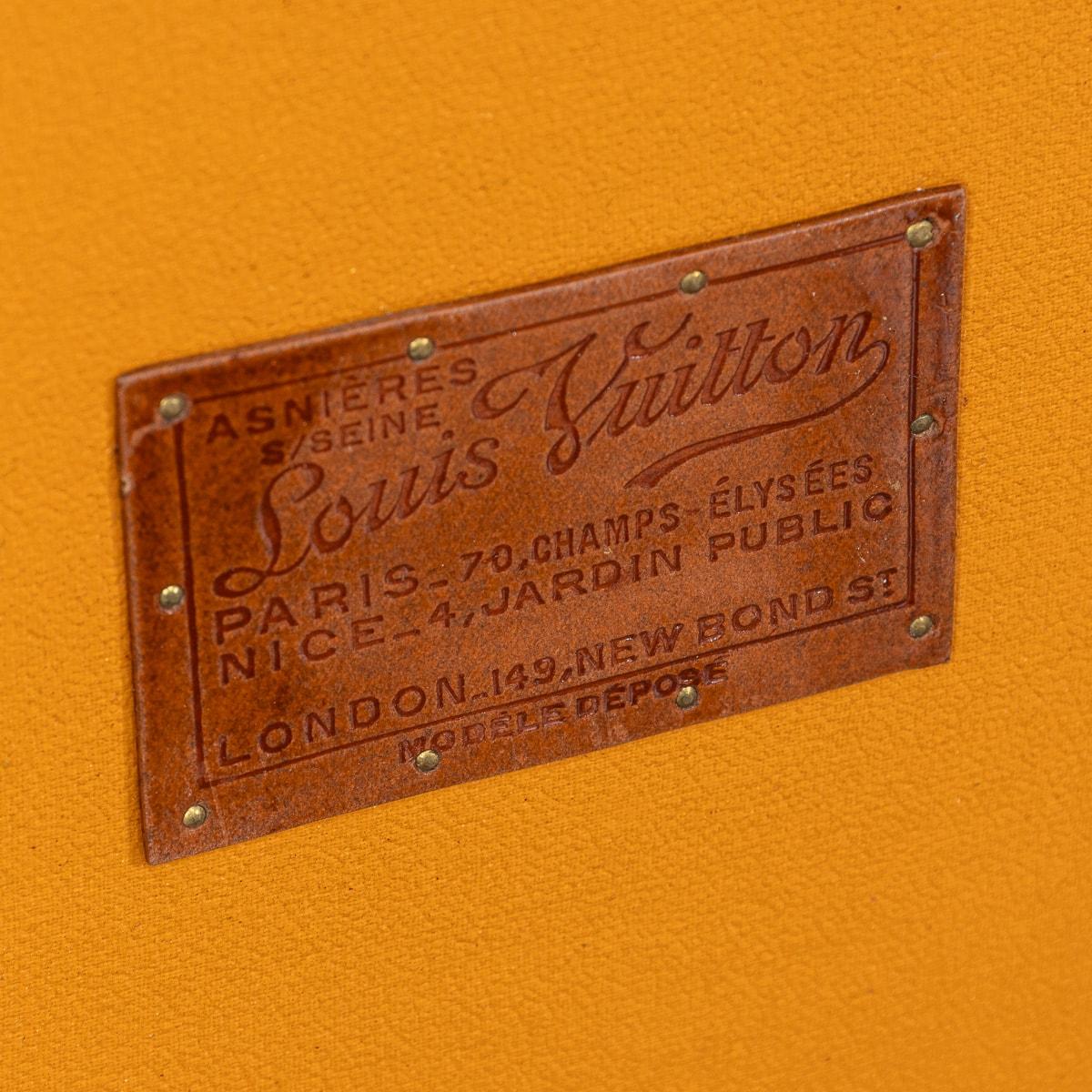 Louis Vuitton-Kleiderschrank aus orangefarbenem „Vuittonite“ Segeltuch des 20. Jahrhunderts, ca. 1920 im Angebot 7