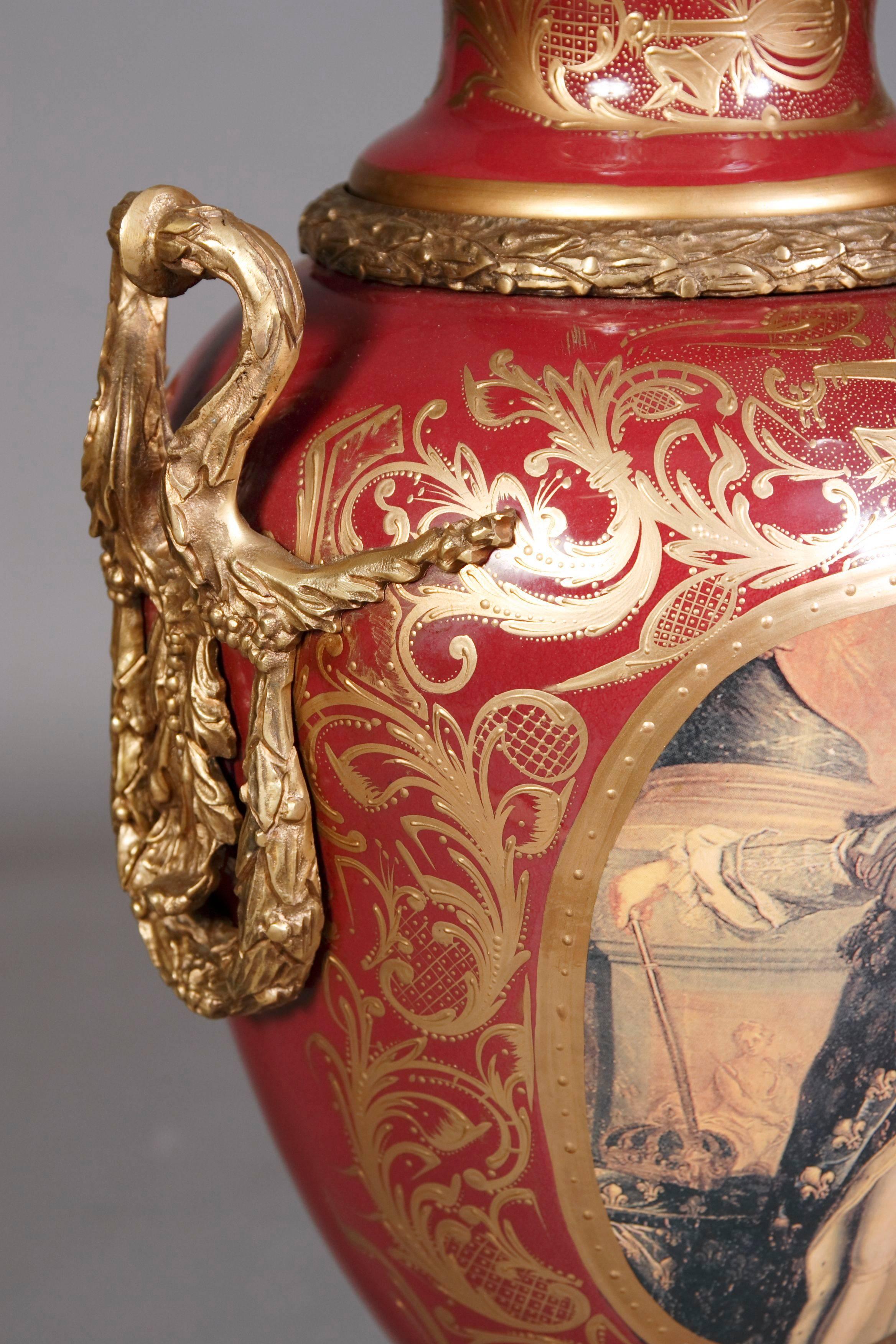 20th Century Louis XIV Sèvre Pompe Lidded Vase For Sale 2