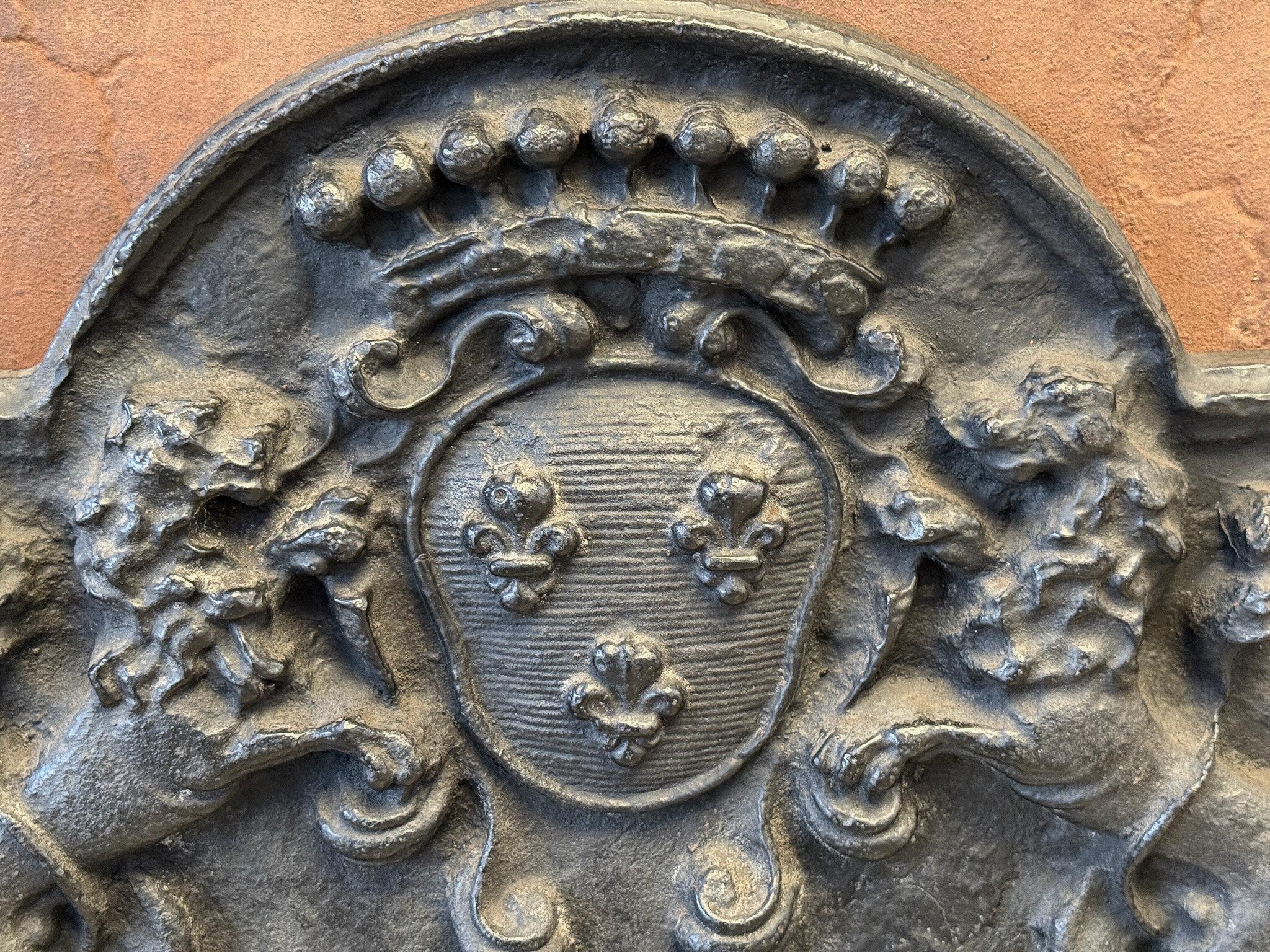 20th Century Louis XIV Style 'Arms of France' Fireback / Backsplash For Sale 6