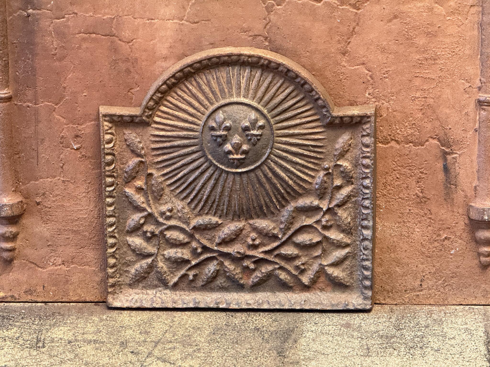 Iron 20th Century Louis XIV Style 'Arms of France' Fireback / Backsplash For Sale