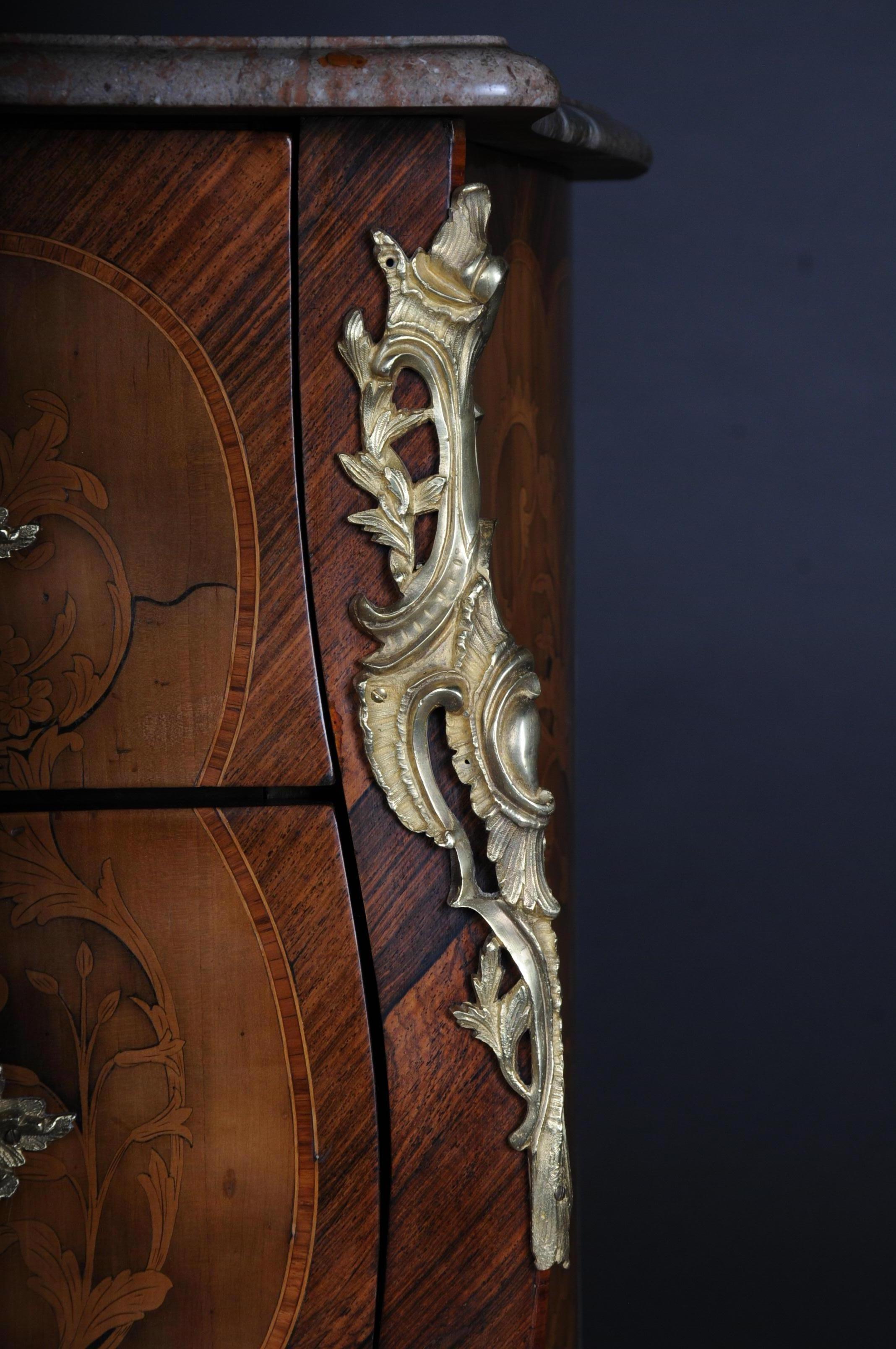 Kommode im Louis-XV-Stil des 20. Jahrhunderts, Bronze vergoldet im Angebot 9