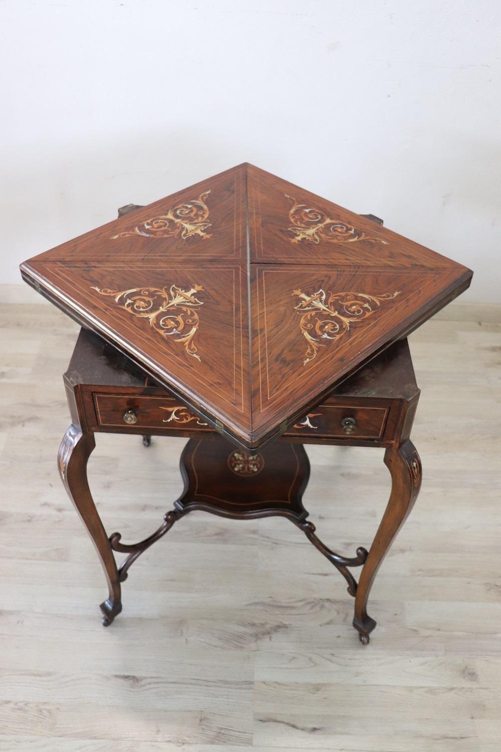 Louis XV Spieltisch mit Intarsien aus Holz des 20. Jahrhunderts  im Angebot 3