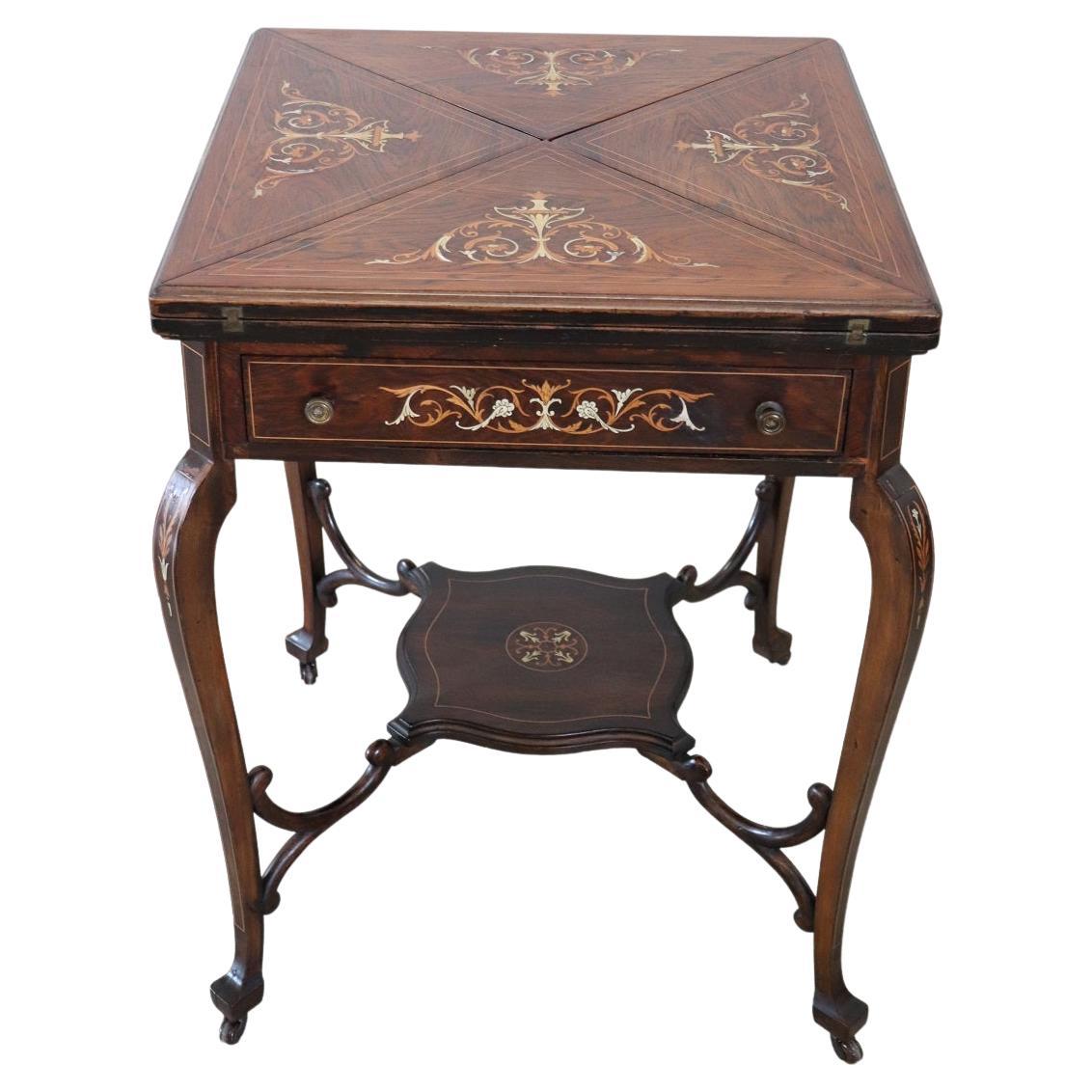 Louis XV Spieltisch mit Intarsien aus Holz des 20. Jahrhunderts  im Angebot