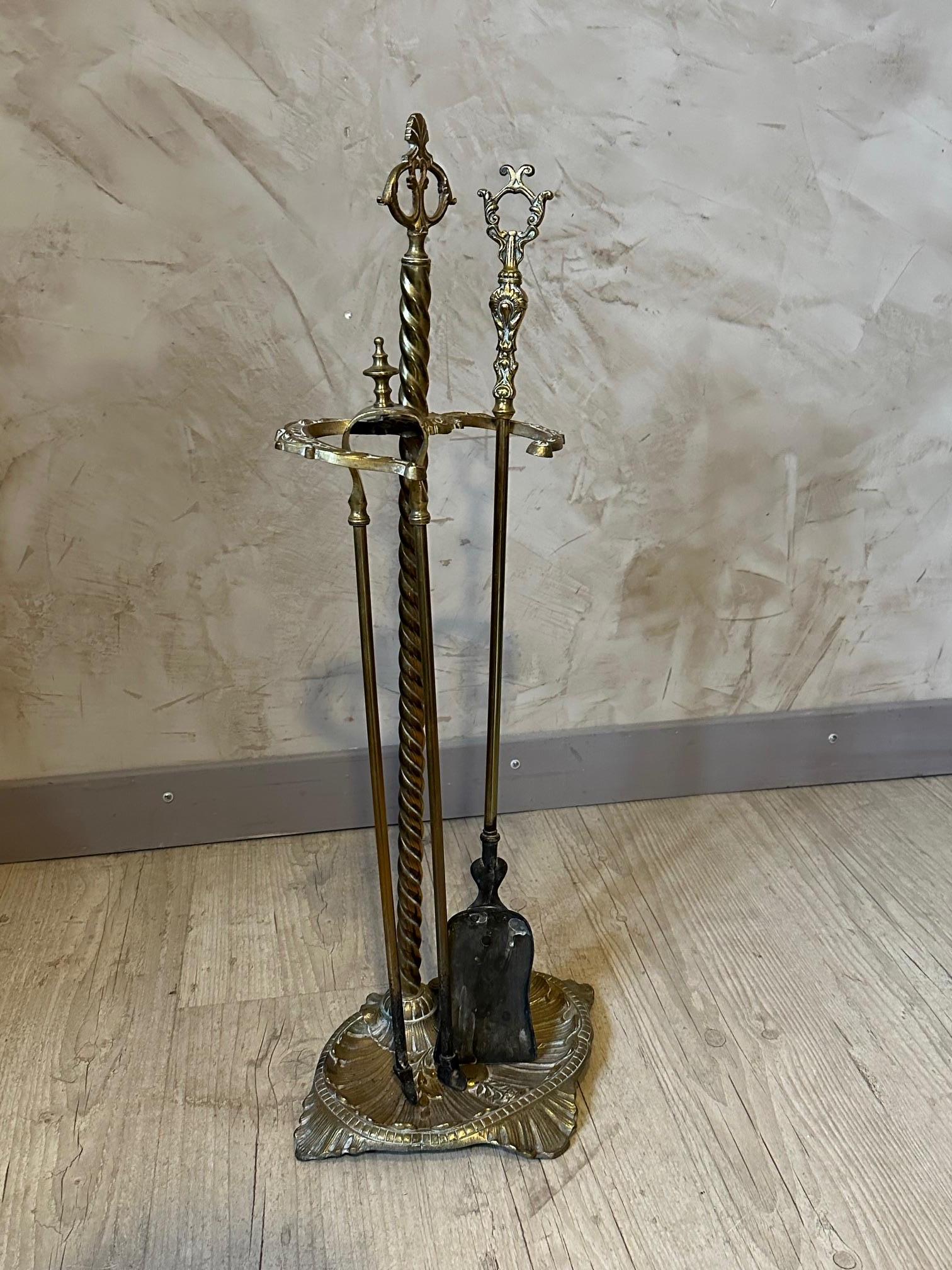 20th century Louis XV style Bronze Fireplace Tools, 1900s For Sale 1