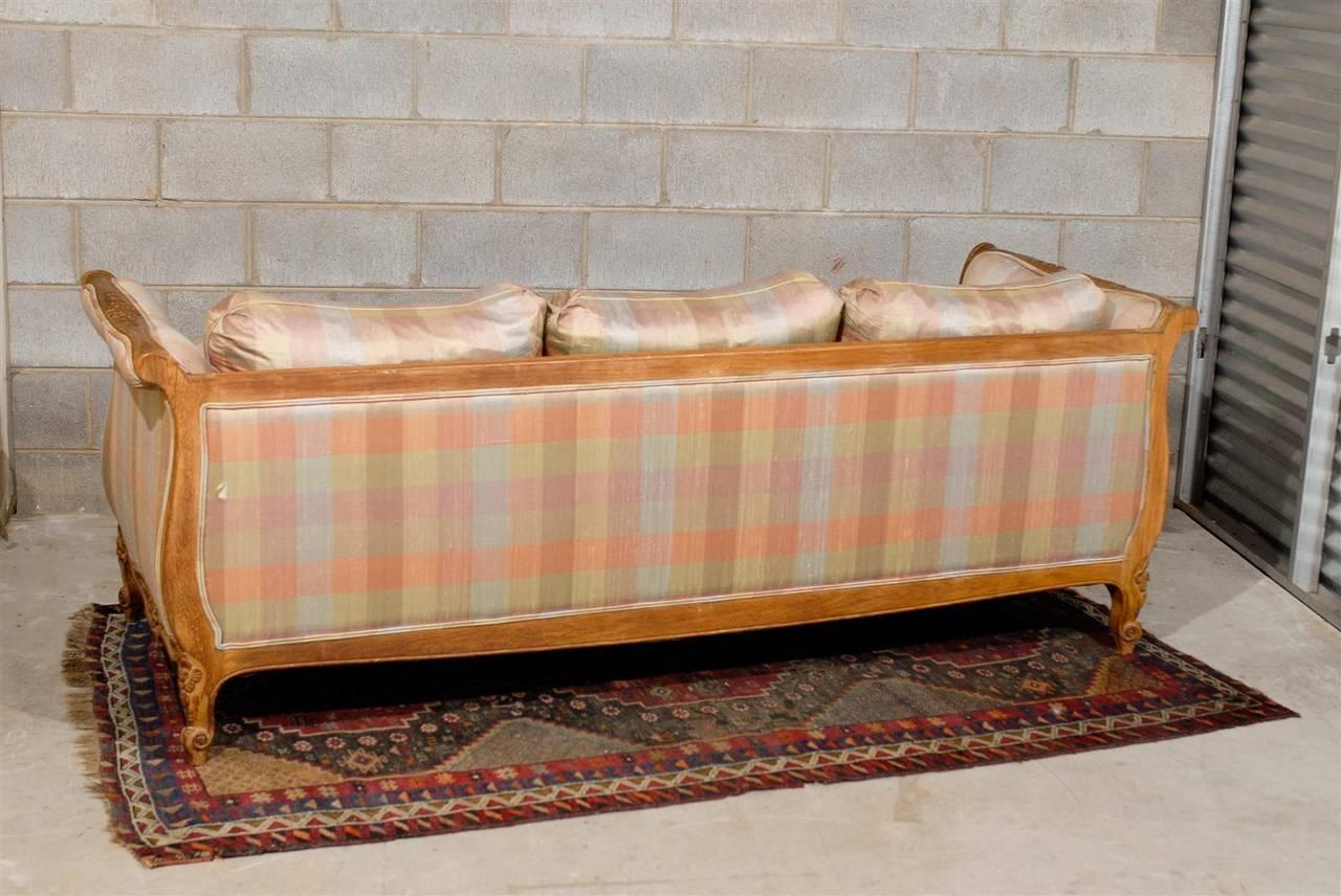 20th Century Louis XV Style Carved Wood Sofa or Daybed 1