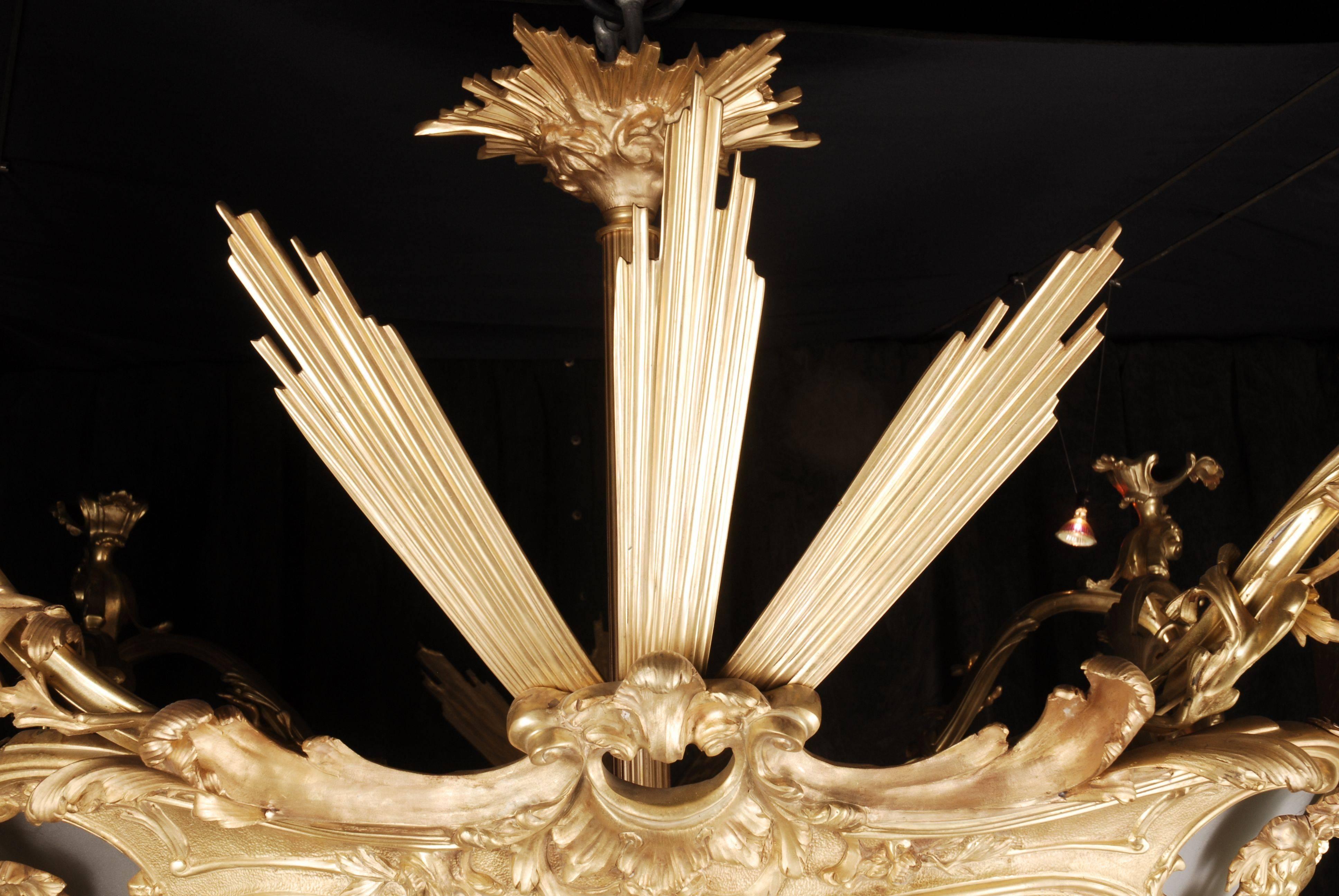 20th Century Louis XV Style Cast-Bronze Candelabra Chandelier For Sale 1