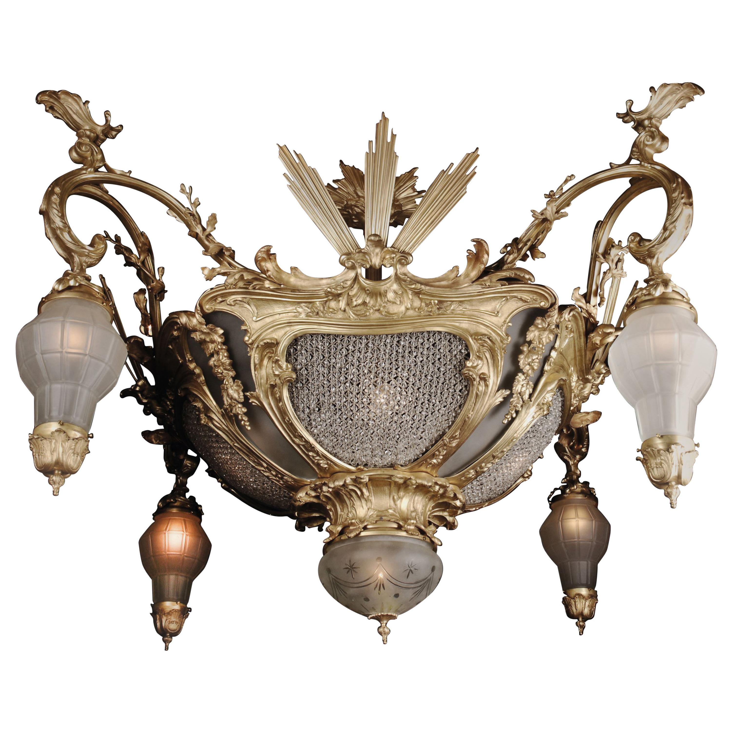 Lustre à candélabre en bronze moulé de style Louis XV du XXe siècle en vente