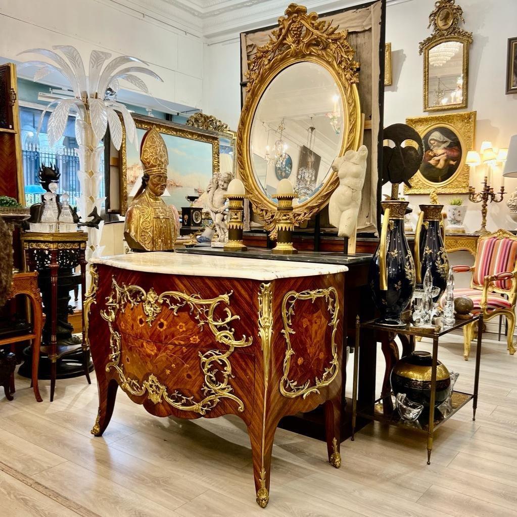 20th Century Louis XV Style Ceremonial Commode in Marquetry and Marble Top For Sale 5