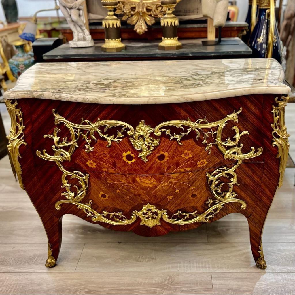 20th Century Louis XV Style Ceremonial Commode in Marquetry and Marble Top For Sale 1