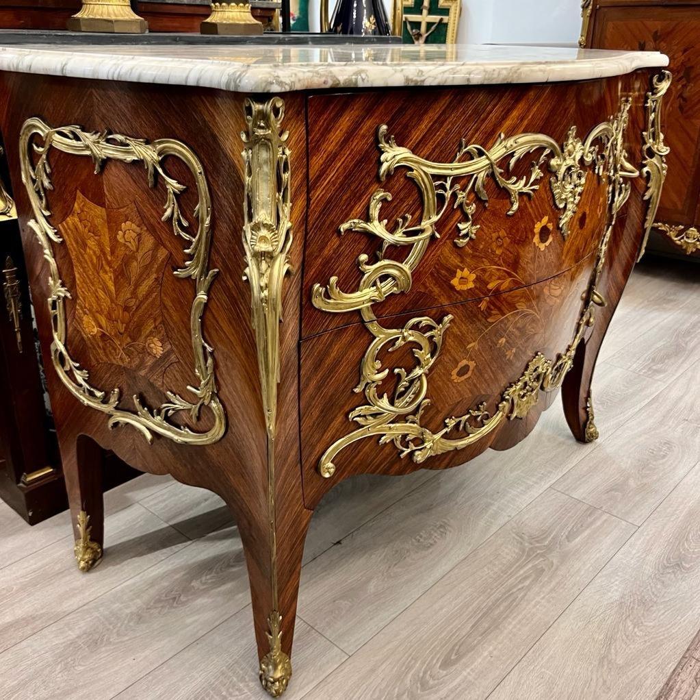 20th Century Louis XV Style Ceremonial Commode in Marquetry and Marble Top For Sale 2